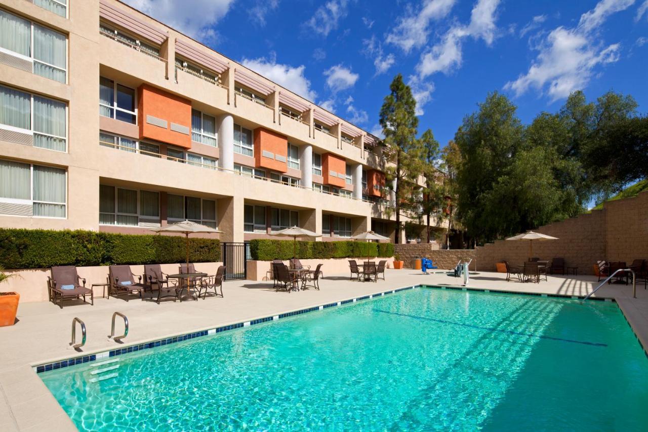 Sheraton Agoura Hills Hotel Екстер'єр фото